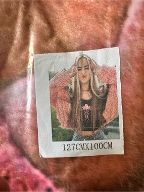 Source Unknown Pink and Brown Faux Fur Throw Blanket